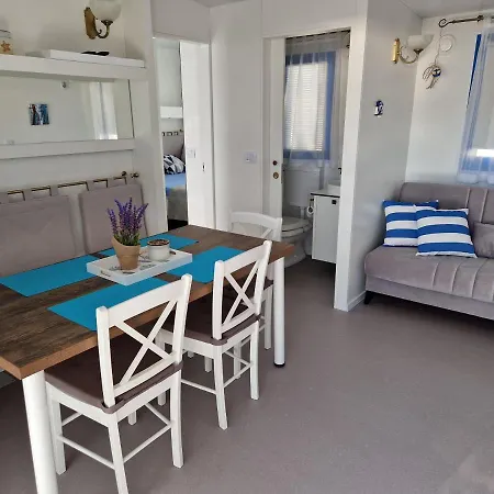 Mobilna Kucica Blue Bay * Privlaka (Zadar)